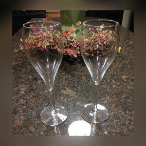 Pair of Tulip Champagne Glasses